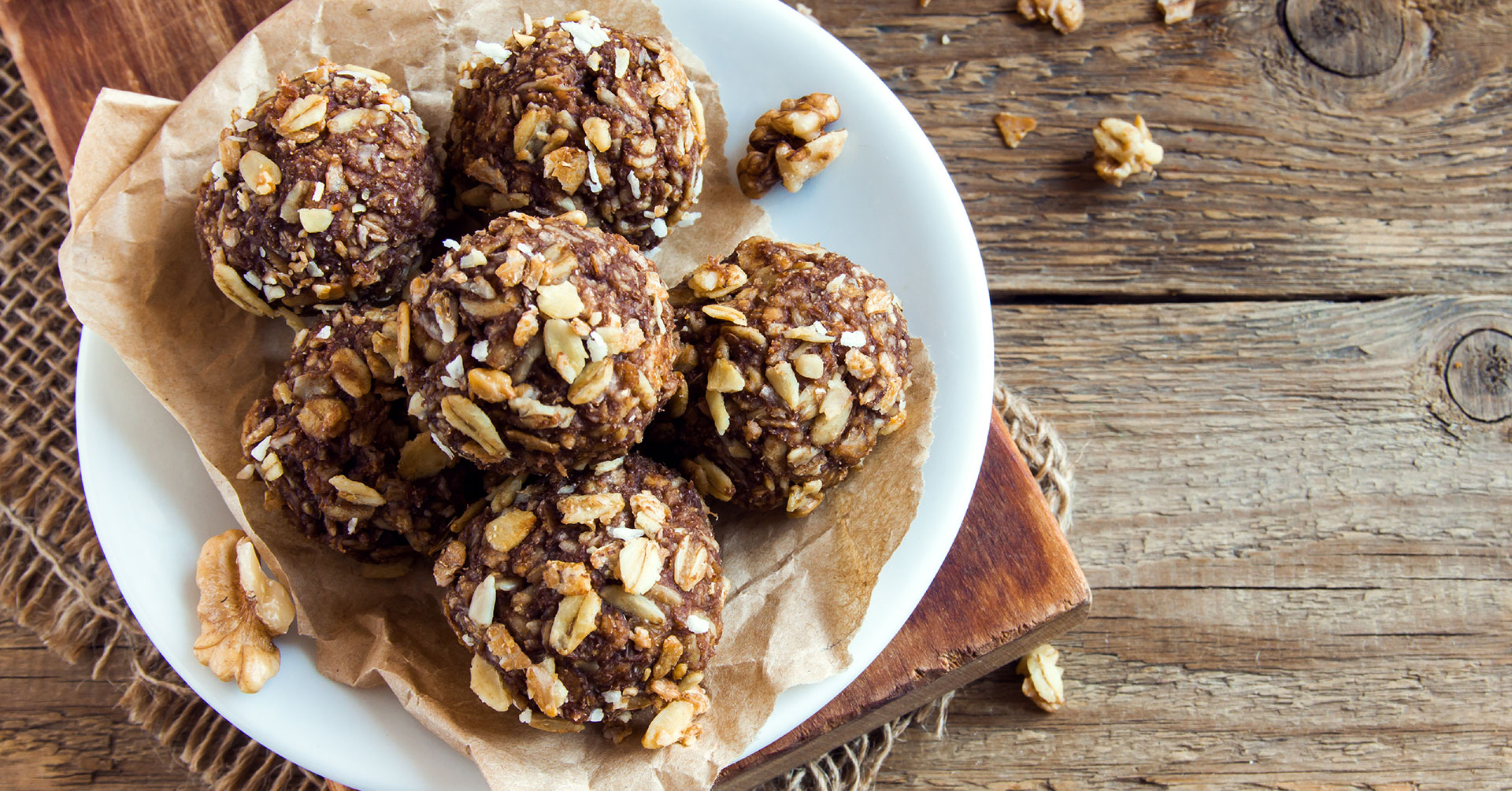 Para el postre, bolitas de granola y miel