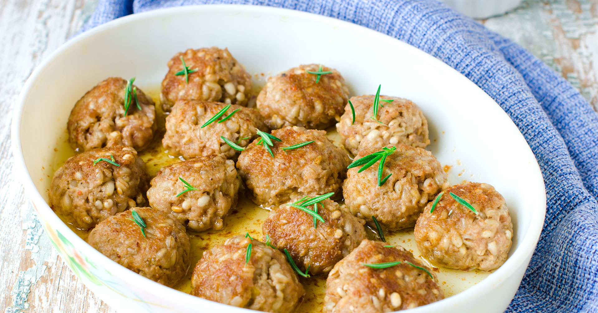 Albóndigas de avena en salsa verde