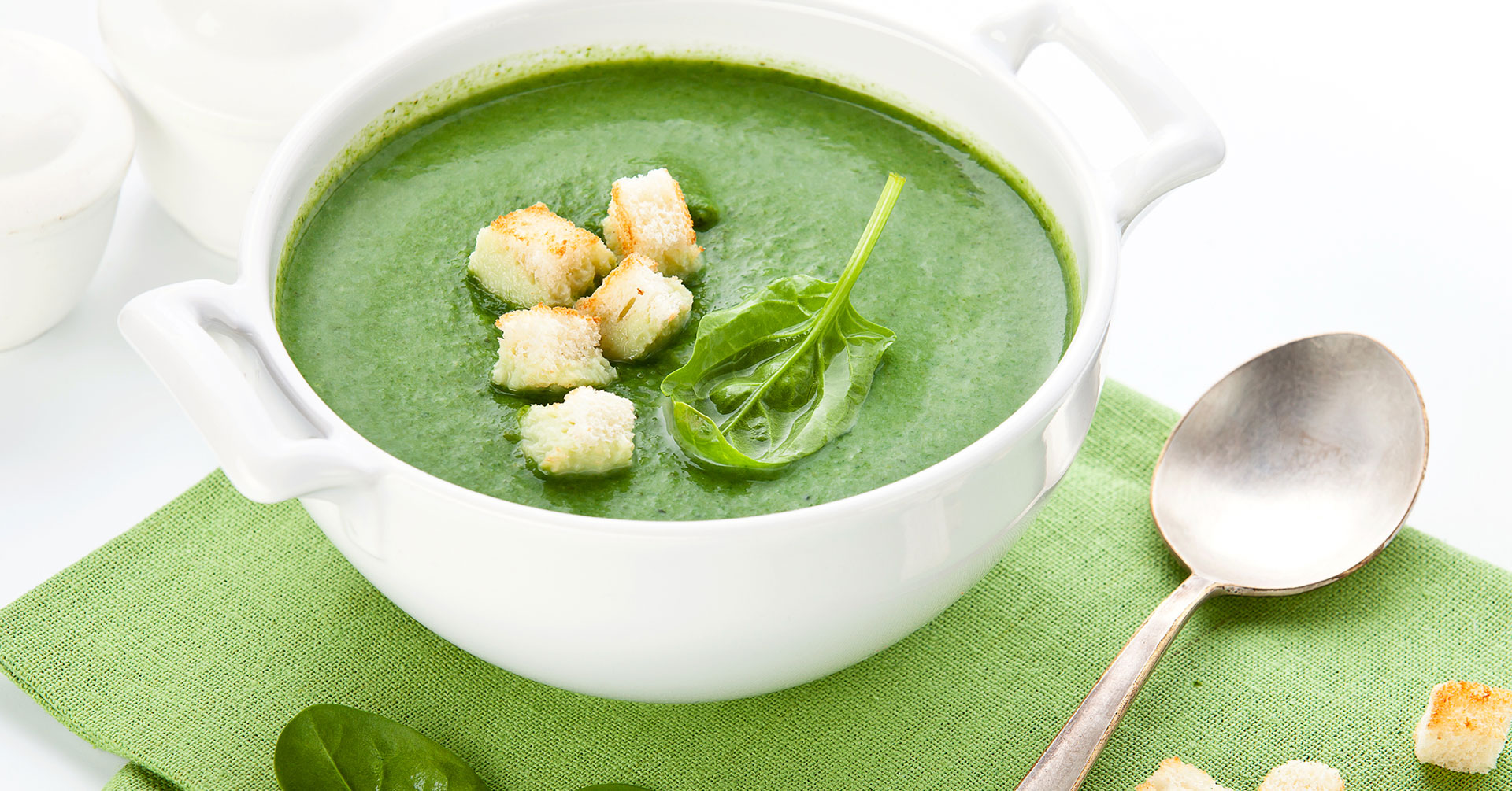 Sopa de espinacas con avena