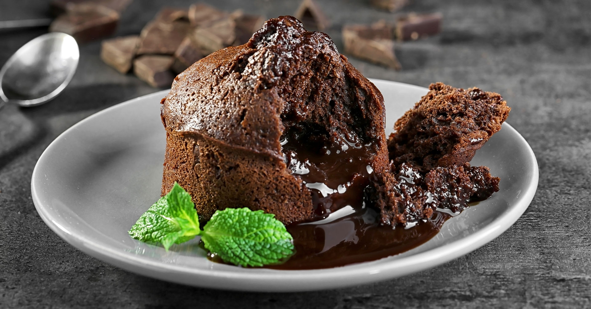 Delicioso volcán de chocolate light