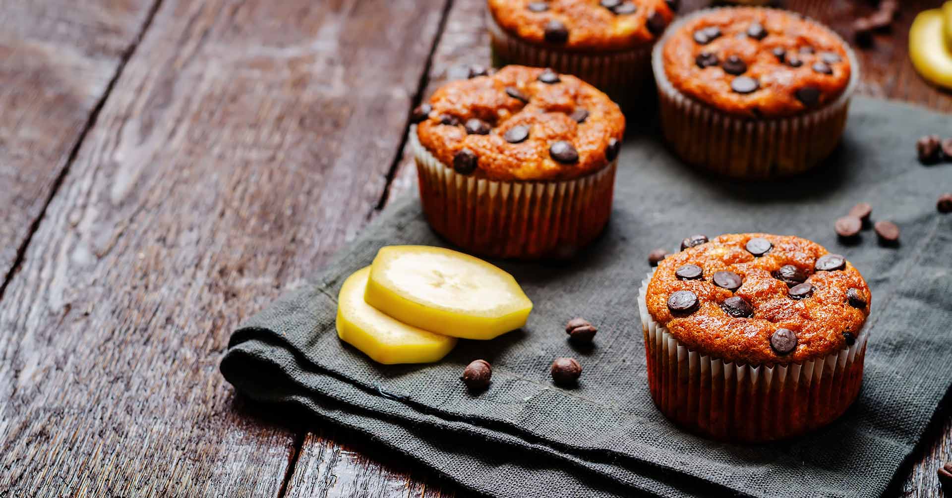 Muffins de avena y plátano con chispas de chocolate