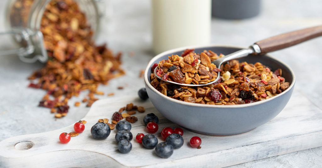 Imagen de plato con granola 