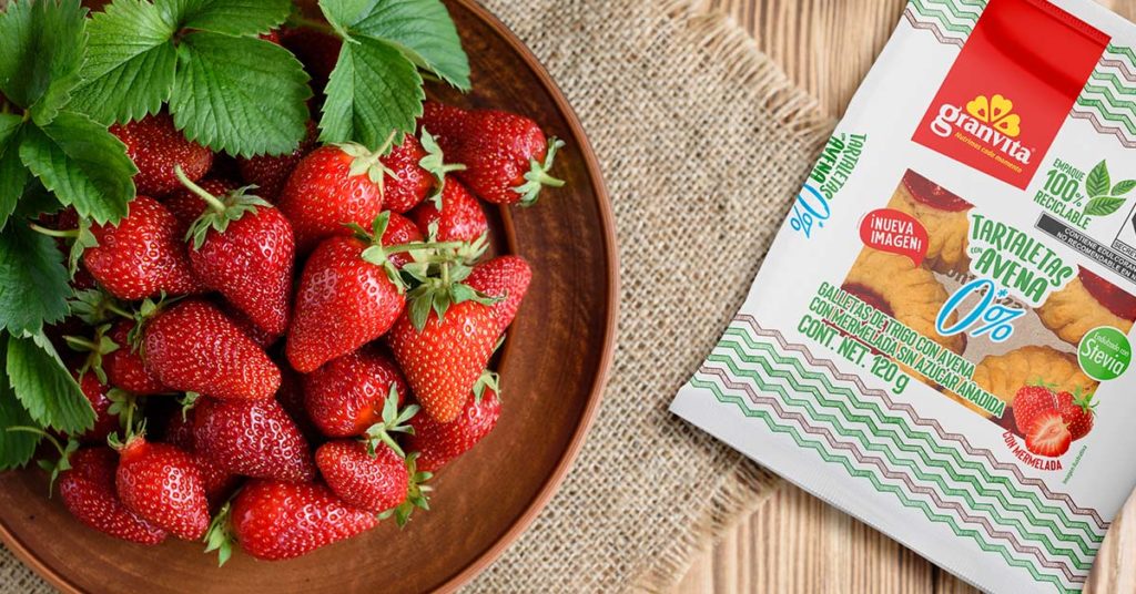 Imagen de tartaletas de avena con mermelada de fresa 