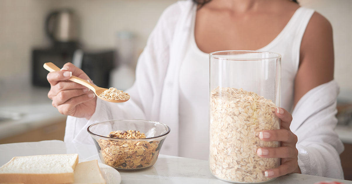 Avena como desayuno: 5 beneficios de nutrir tu día con este cereal