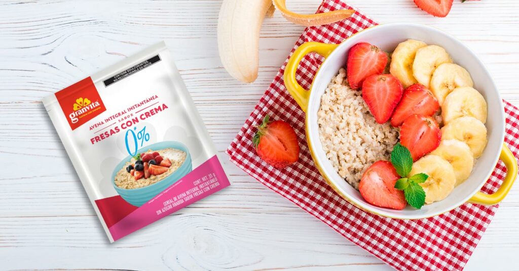 Imagen sobre de avena instantánea 0 % azúcar añadida sabor fresas con crema 