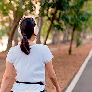 Para qué sirve caminar diario y cuánto caminar por día