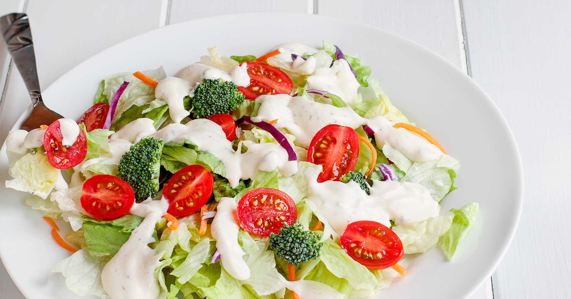 Ensalada fresca con granola