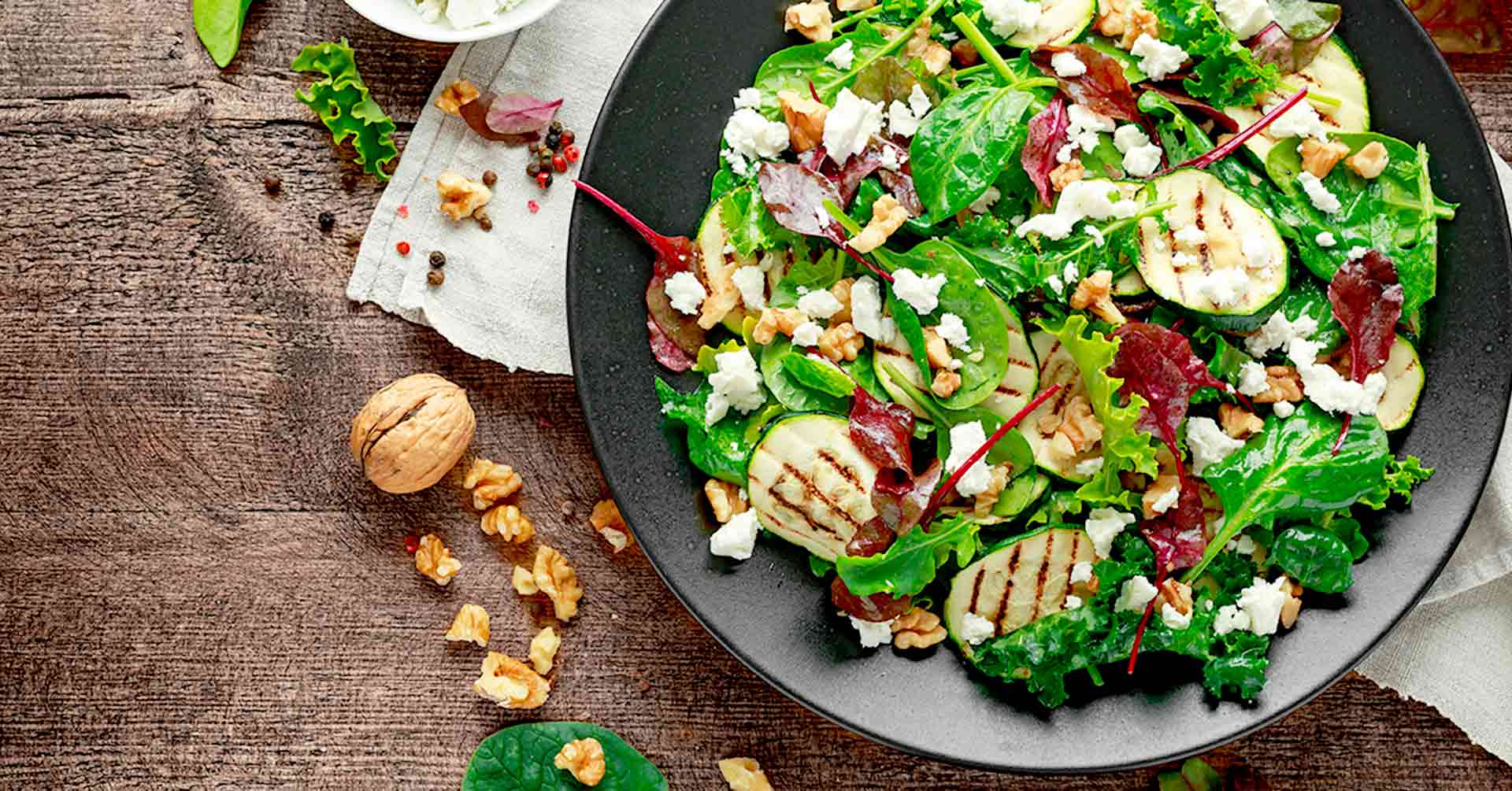 Ensalada de calabacita y granola